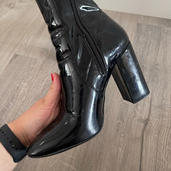 ALDO Faux Patent Leather Booties | Size 9 - Picture 4 of 8